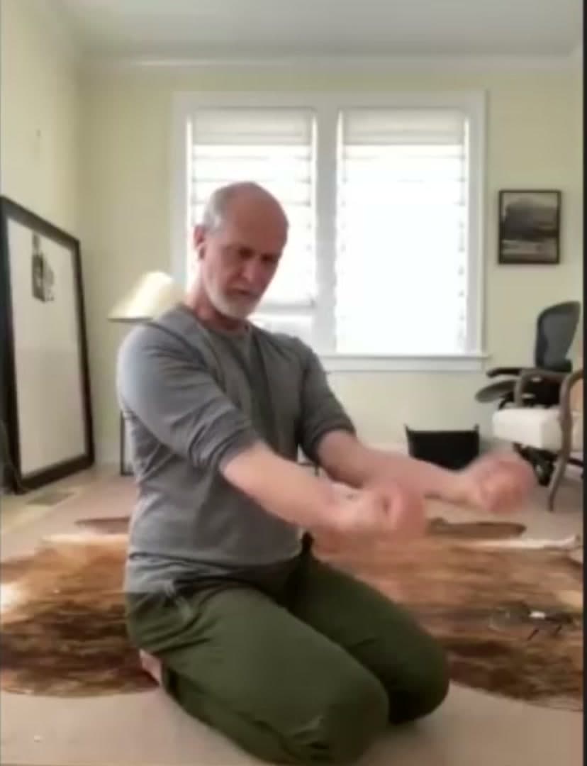 Allen Pittman demonstrating an exercise during an online lesson